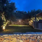 Secret Garden Lefkada * Frínion