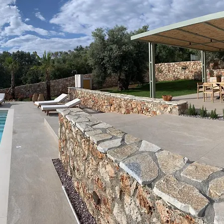 Secret Garden Lefkada * Frinion