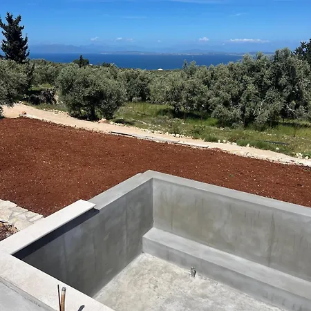 Secret Garden * Lefkada City