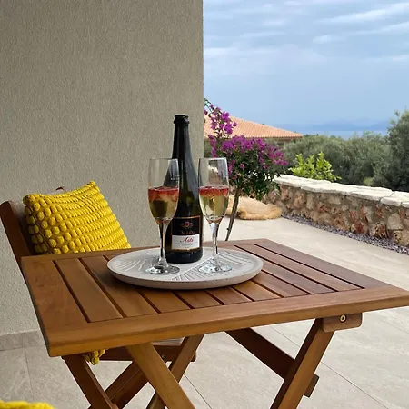 Secret Garden Lefkada Φρύνι