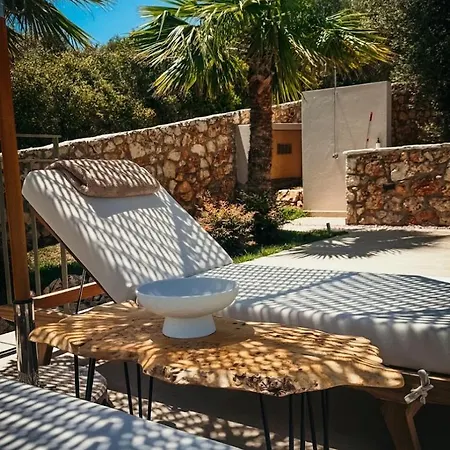 Secret Garden Lefkada * Frínion