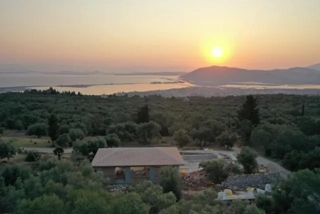 Secret Garden Lefkada Φρύνι