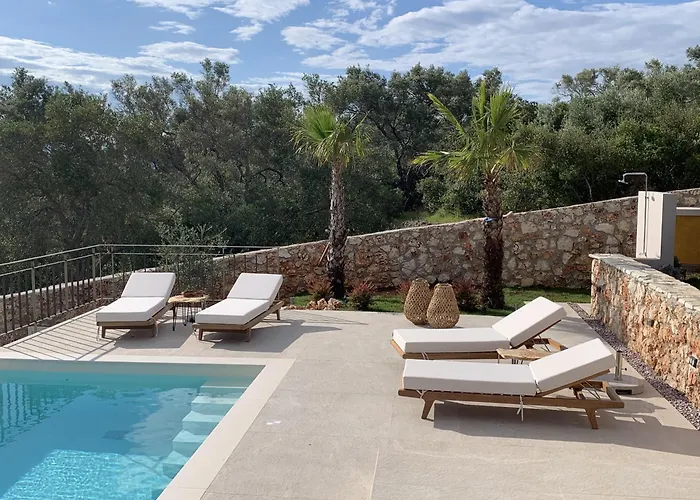 Διαμέρισμα Secret Garden Lefkada Φρύνι
